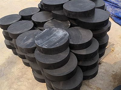 龙港区板式橡胶支座由若干层橡胶片与薄钢板经加压硫化